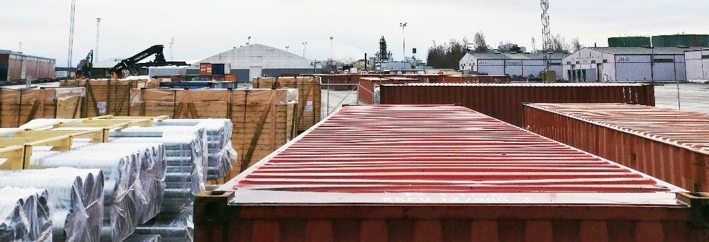 storage of project cargo and containers at the warehouse yard in Finland