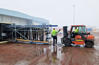 Hacklin Hamiko - handling of project cargo and container loading at warehouse terminal in Finland