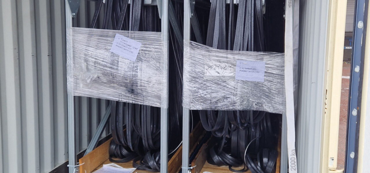 Hacklin Hamiko - technological equipment for pulp industry loaded into sea container for further shipment to a destination port