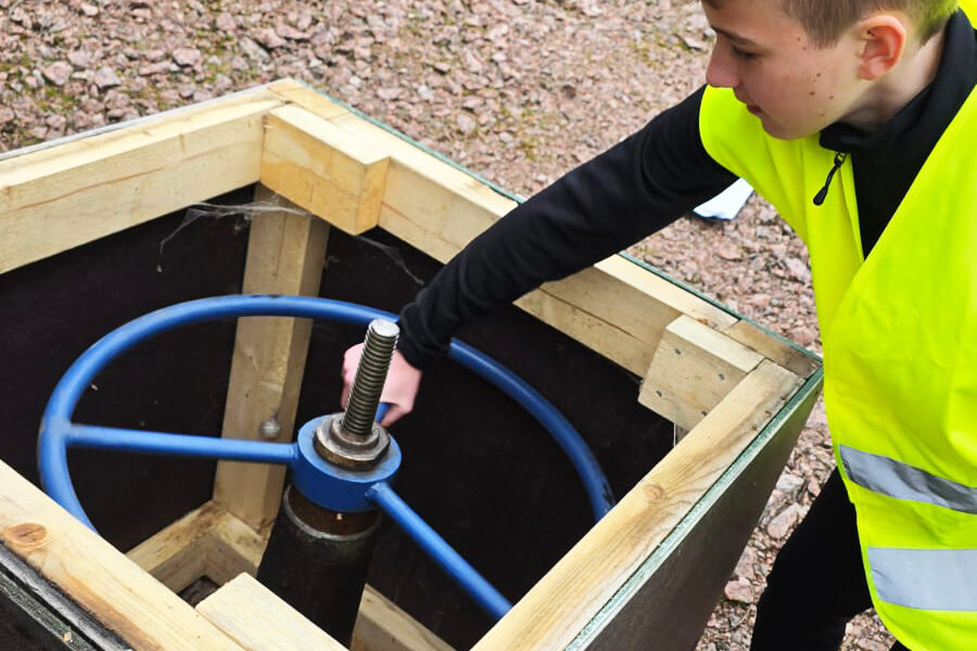 Logistics terminal maintenance Finland warehousing service
