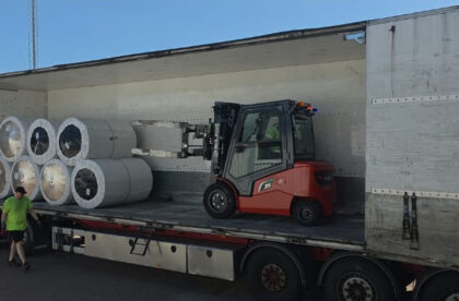 hacklin hamiko picture of a truck loading in finland