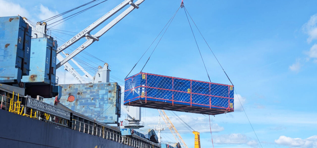 2026 – Hacklin ML TikTok vessel unloading (4)